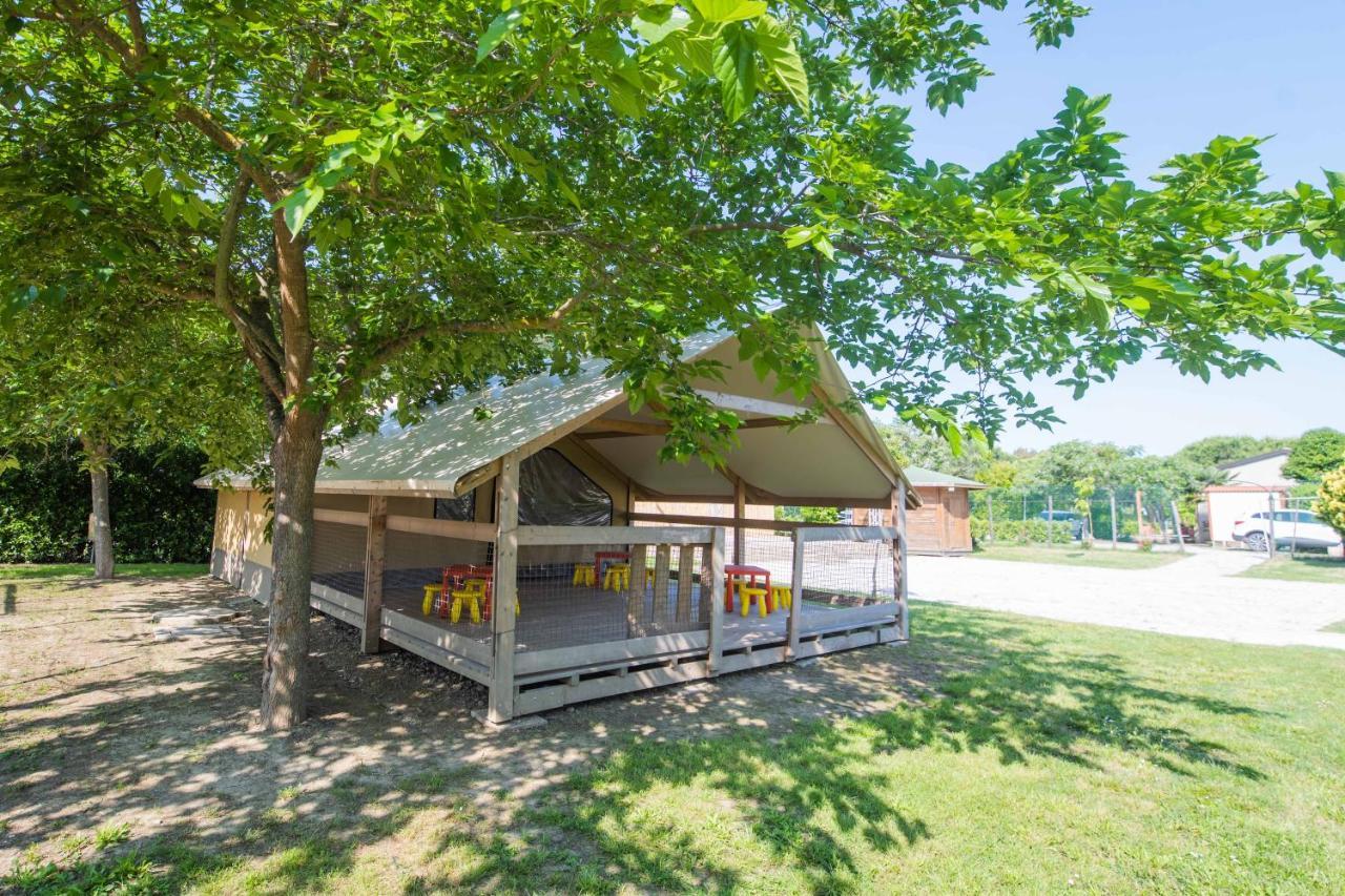 Camping Le Palme Marina Di Bibbona Eksteriør billede